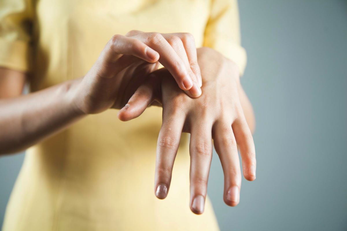 Artrosis en las manos: Síntomas, tratamiento y ejercicios