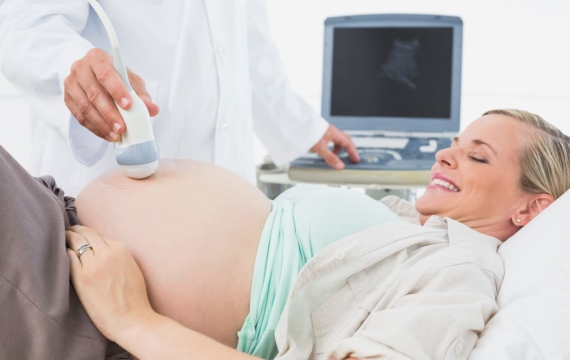 ecografía control embarazo