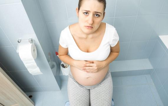 mujer embarazada con incontinencia urinaria en valencia mujer embarazada con incontinencia urinaria en valencia