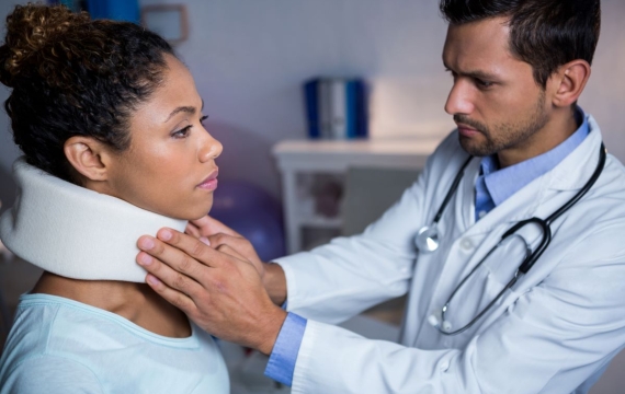 esguince-cervical esguince-cervical