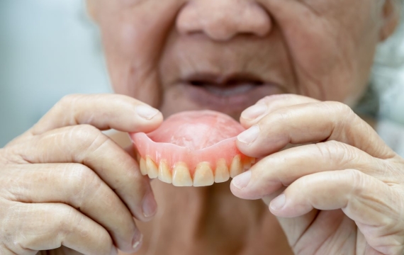 tipos-protesis-dentales tipos-protesis-dentales
